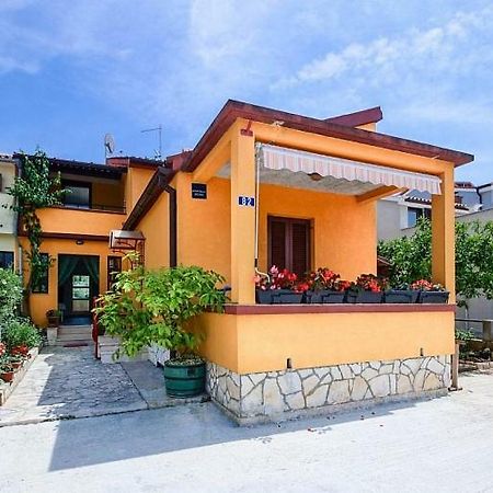 Apartmani Petunia Fazana Bagian luar foto