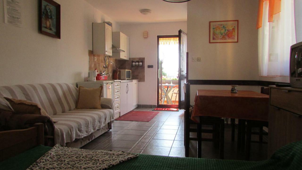 Apartmani Petunia Fazana Bagian luar foto