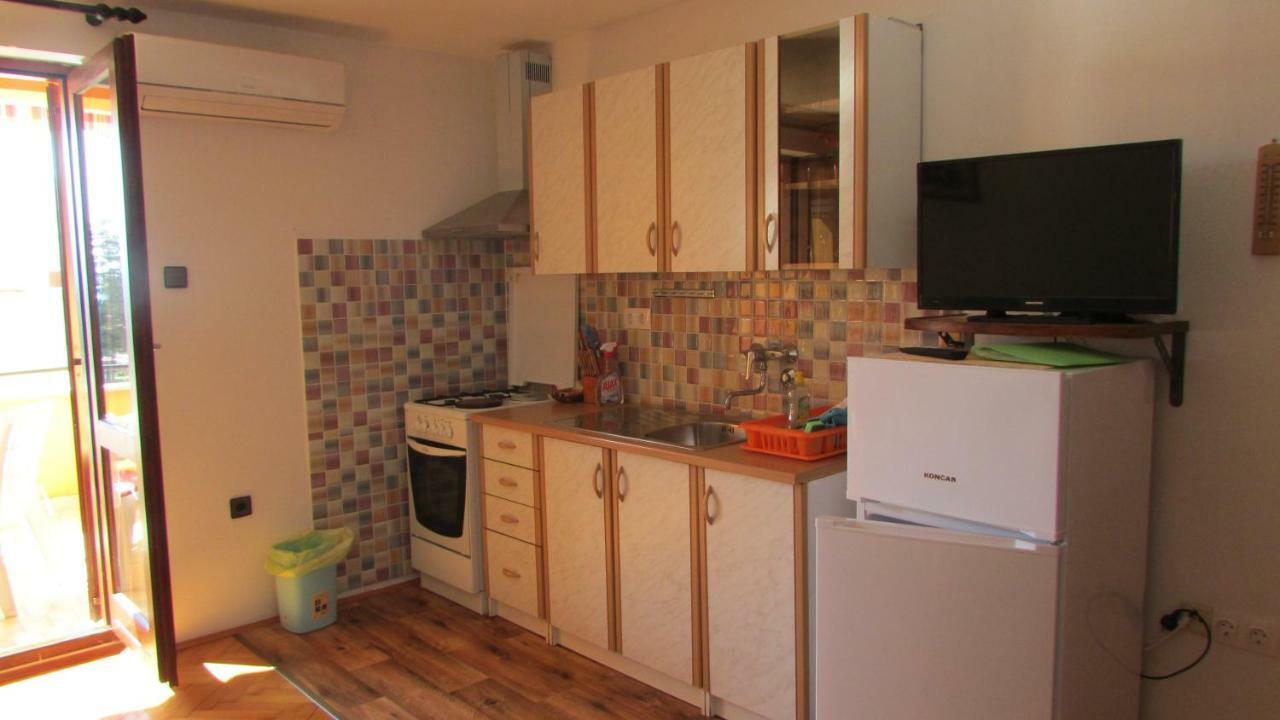 Apartmani Petunia Fazana Bagian luar foto