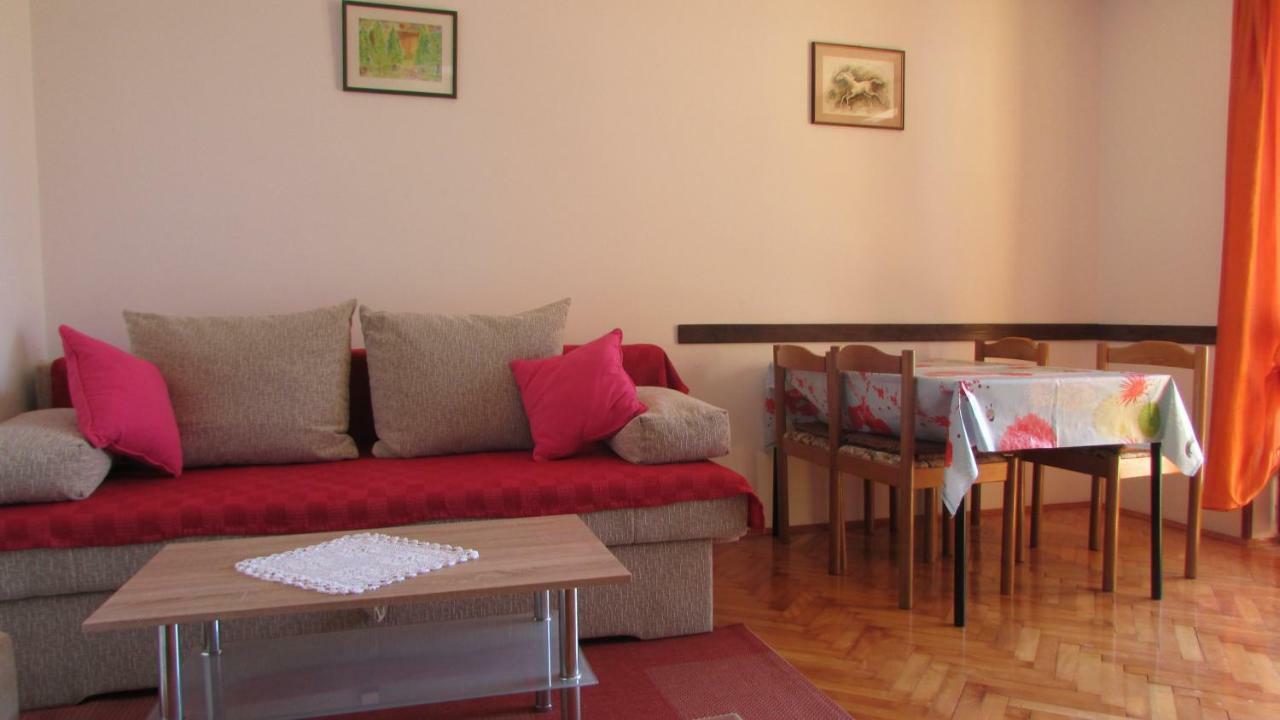 Apartmani Petunia Fazana Bagian luar foto