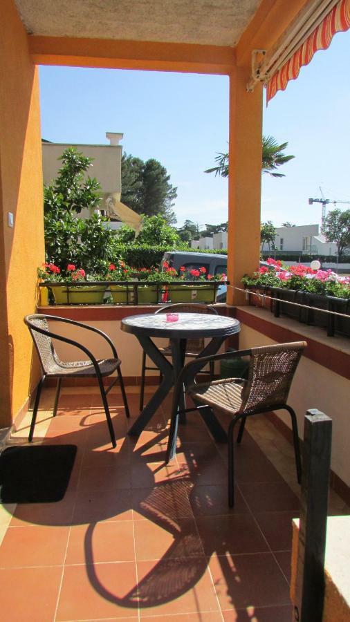 Apartmani Petunia Fazana Bagian luar foto
