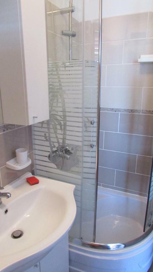 Apartmani Petunia Fazana Bagian luar foto